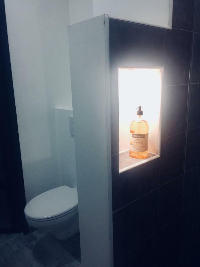 Studio 4 Personnes Avec Piscine, Tennis Apartamento Hyères Exterior foto