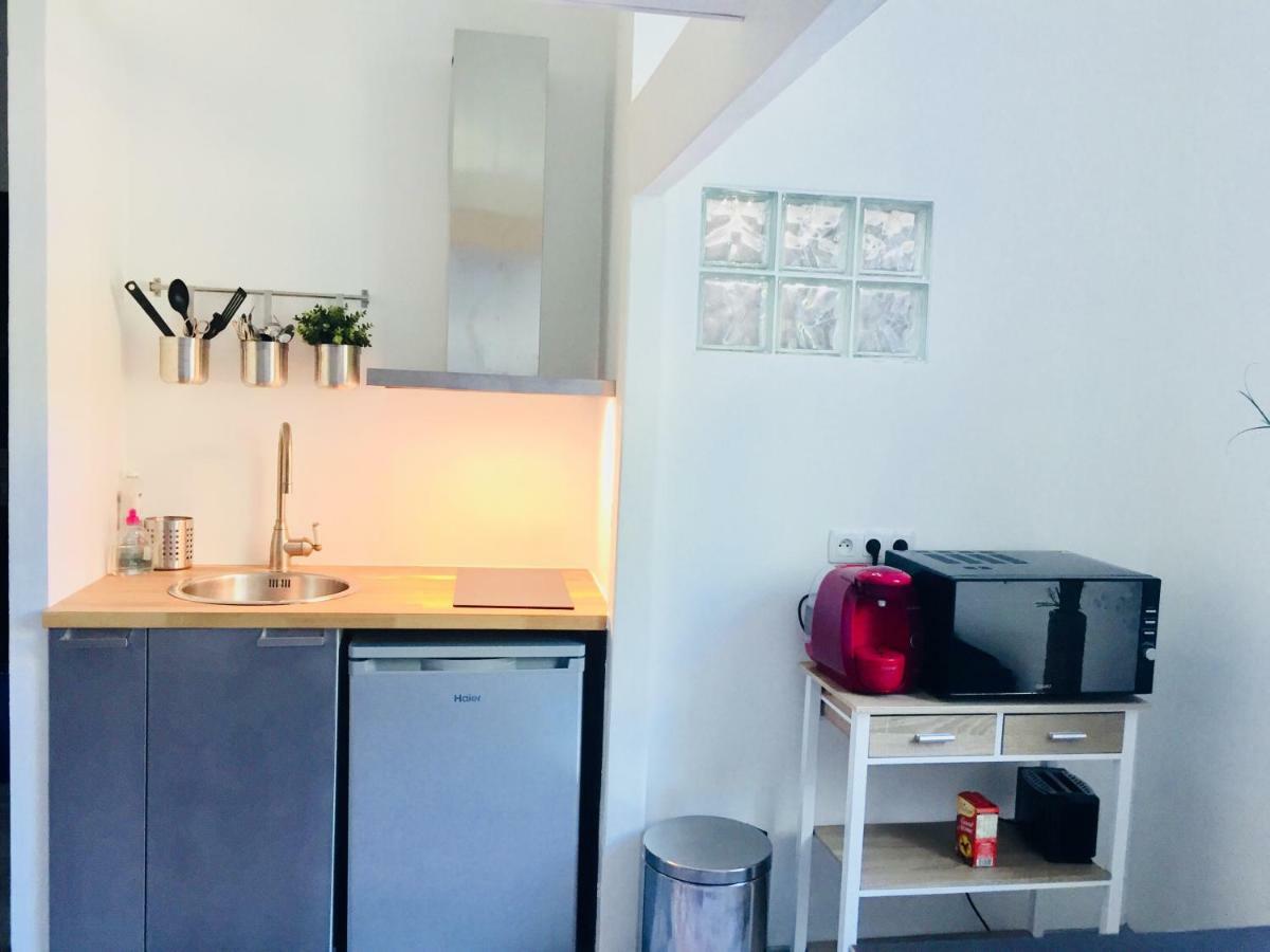 Studio 4 Personnes Avec Piscine, Tennis Apartamento Hyères Exterior foto